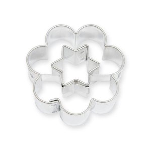 Wykrawacz metalowy do ciastek 3.9 cm kwiatek z gwiazdką