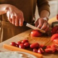 fiskars_action_ff_tomato_knife_1057543_web_productimage.jpg