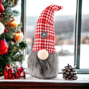Dekoracja santa siedzący krasnal chłopiec 28cm