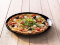 talerz-pizza-friends-time-czarny-32-cm-luminarc-00237-03.jpg